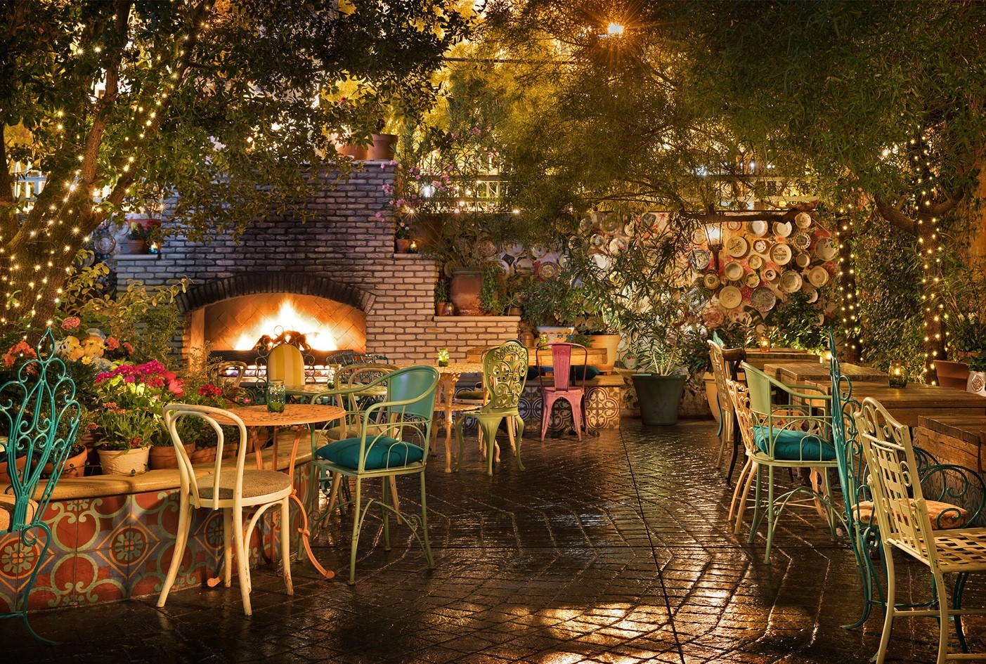 Top 7 Best Bar Patios In Las Vegas Lip Smacking Foodie Tours