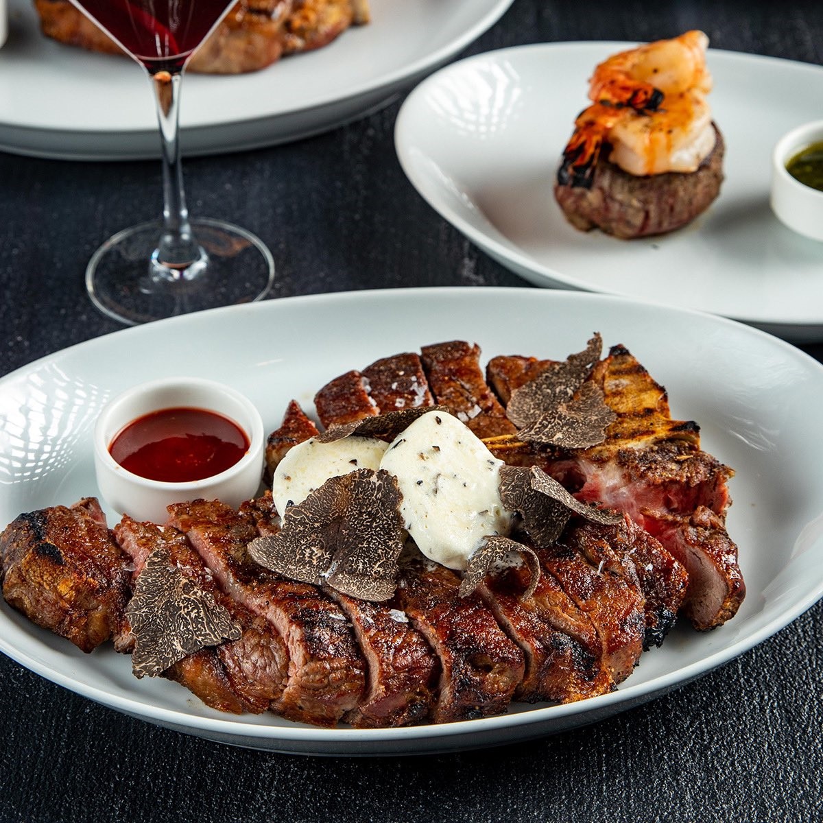 Best Las Vegas Steakhouses to Dine at on Valentine’s Day