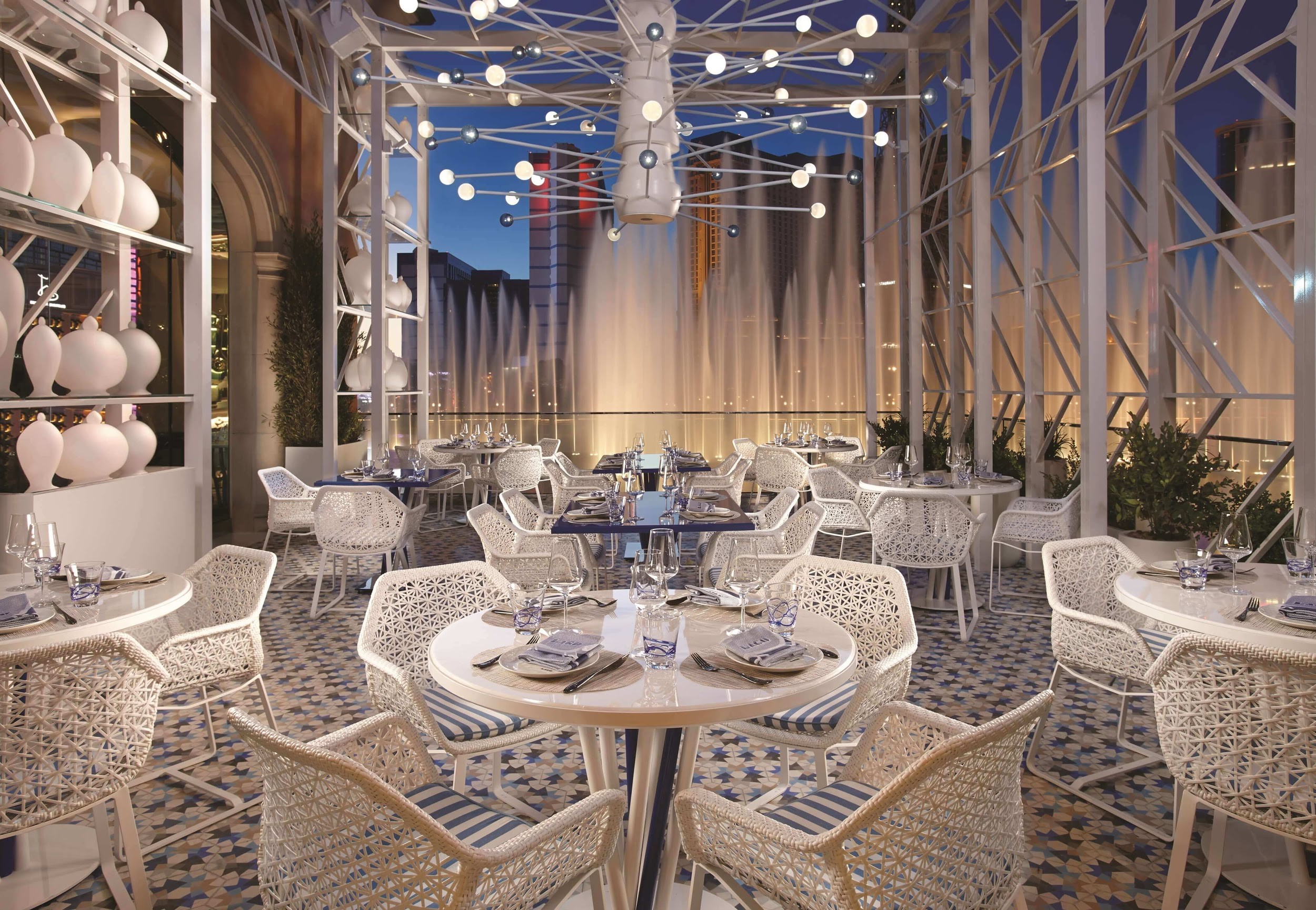 11 Waterfront Restaurants in Las Vegas With Views Lip